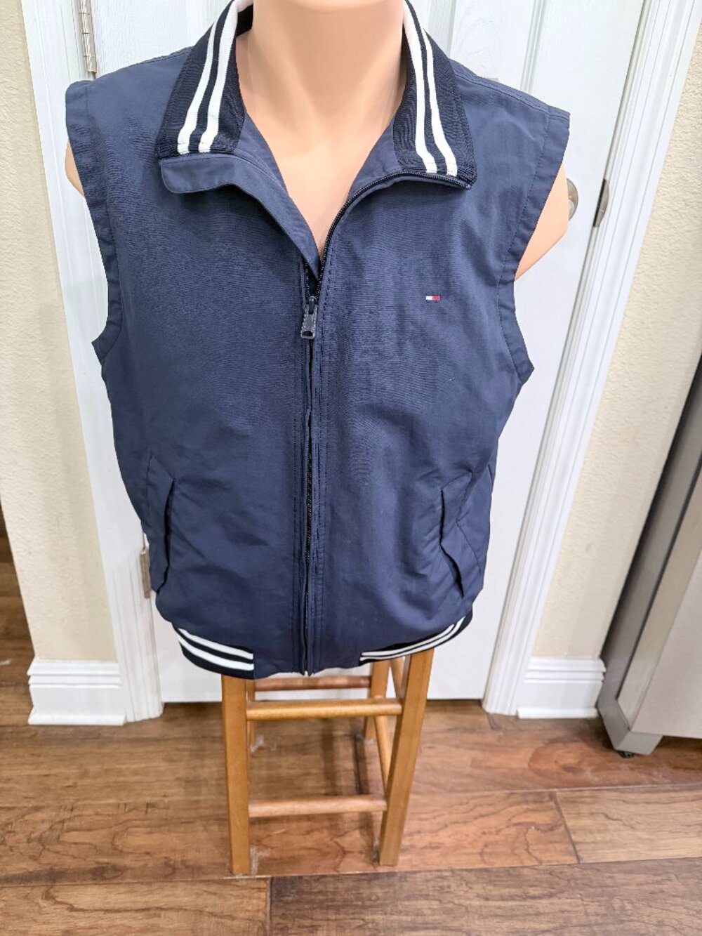 Tommy Hilfiger Navy Zip Front Windbreaker Golf Vest Medium Mesh Lined Unisex